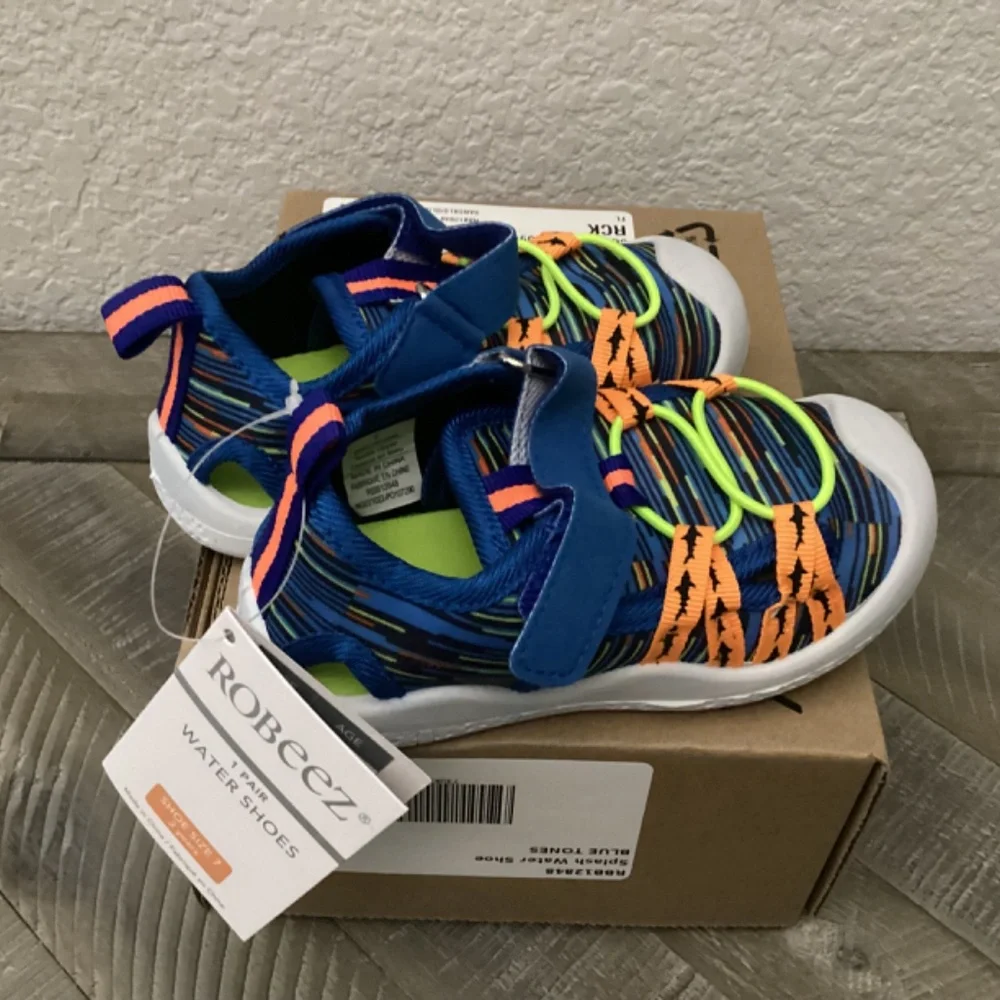 ROBEEZ Splash Water Shoe, size 7